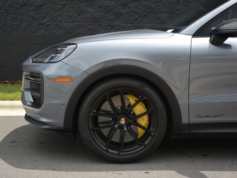 Certified 2026 Porsche Cayenne Turbo GT AWD/4WD image 36
