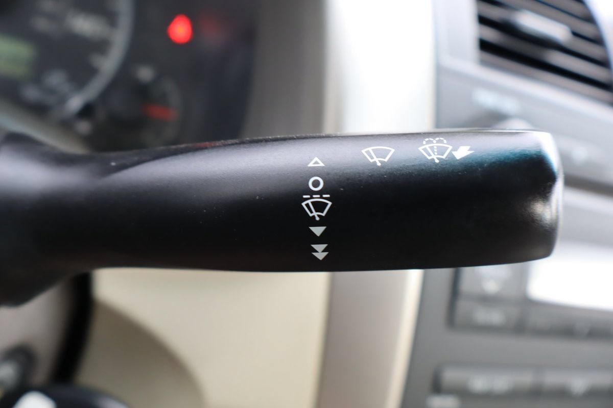 Used 2009 Toyota Corolla FWD image 30
