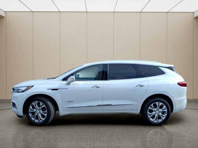 Used 2020 Buick Enclave Avenir w/ Avenir Technology Package AWD/4WD image 11