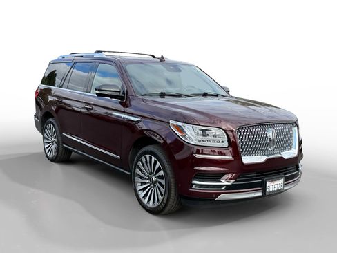 Used 2021 Lincoln Navigator Reserve w/ Luxury Package AWD/4WD image 7