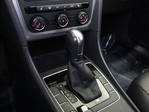 Used 2014 Volkswagen Passat 1.8T S FWD image 27