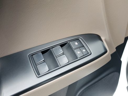 Used 2022 Lexus GX 460 Premium w/ Accessory Package image 32