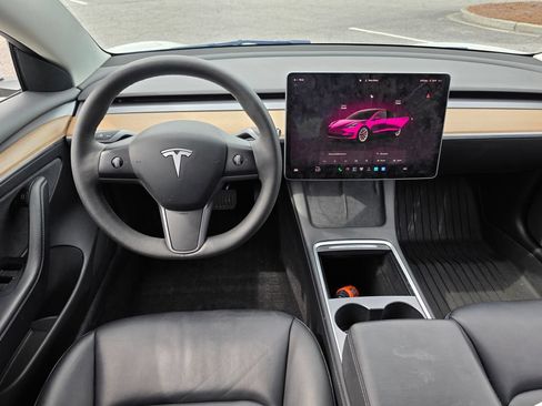 Used 2022 Tesla Model 3 Standard Range RWD image 23