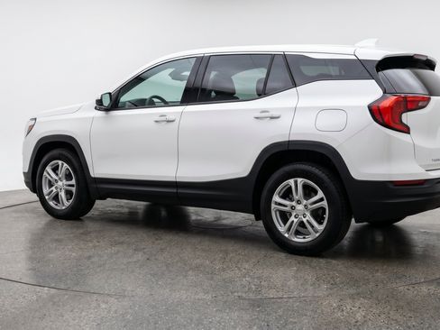 Used 2024 GMC Terrain SLE FWD image 6