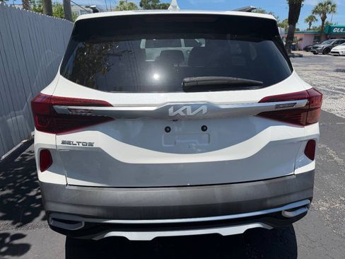 Used 2022 Kia Seltos EX AWD/4WD image 14