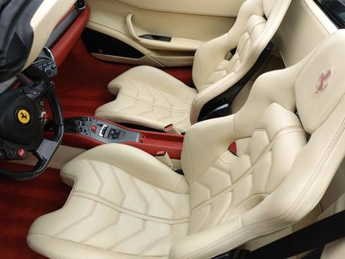 Used 2012 Ferrari 458 Spider image 8