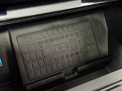 Used 2022 Ford F150 Lariat w/ Equipment Group 502A High image 29