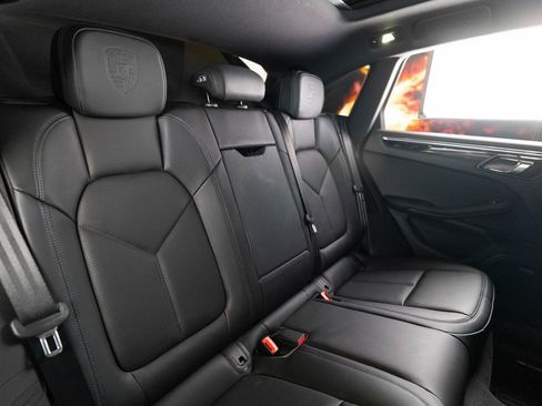 New 2026 Porsche Macan Turbo AWD/4WD image 39
