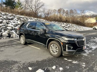 Used 2022 Chevrolet Traverse LT