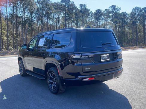 New 2026 Jeep Grand Wagoneer Limited AWD/4WD image 6