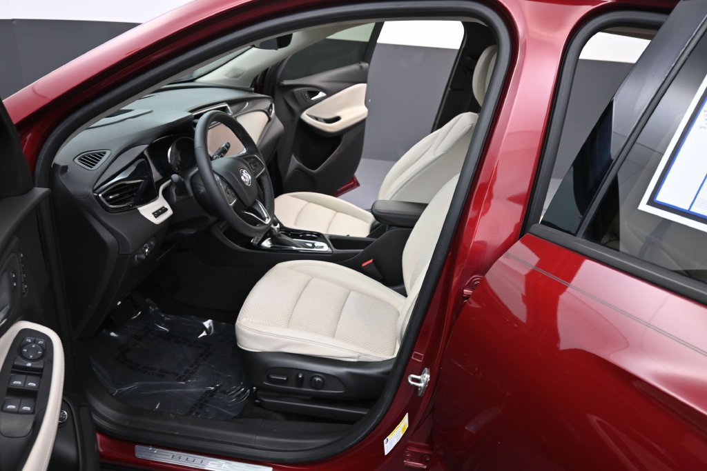 Used 2022 Buick Encore GX Essence w/ Advanced Technology Package FWD image 11