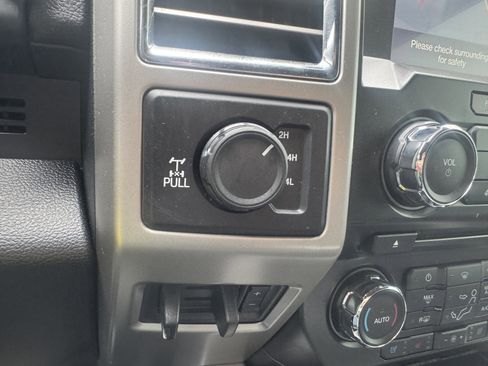 Used 2017 Ford F250 Lariat w/ Chrome Package AWD/4WD image 18