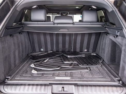 Used 2017 Land Rover Range Rover Sport HSE Dynamic image 16