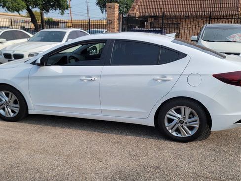 Used 2020 Hyundai Elantra Value Edition FWD image 9