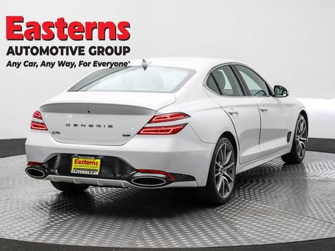 Used 2022 Genesis G70 3.3T image 5