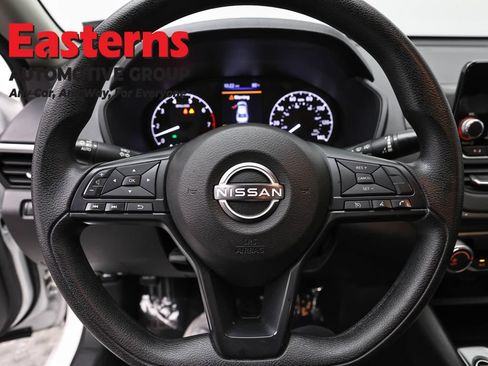 Used 2024 Nissan Altima 2.5 S FWD image 10