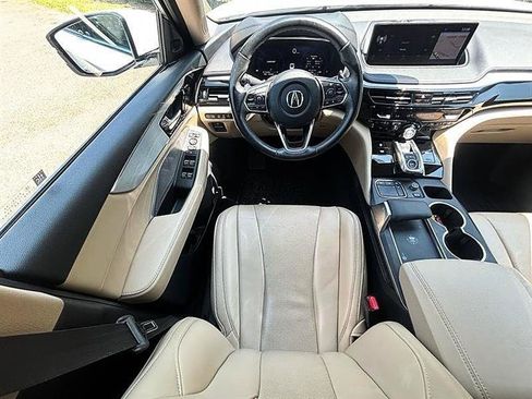 Used 2022 Acura MDX FWD w/ Technology Package image 11
