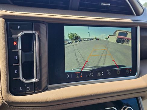 Used 2024 GMC Yukon Denali w/ Denali Reserve Package AWD/4WD image 19