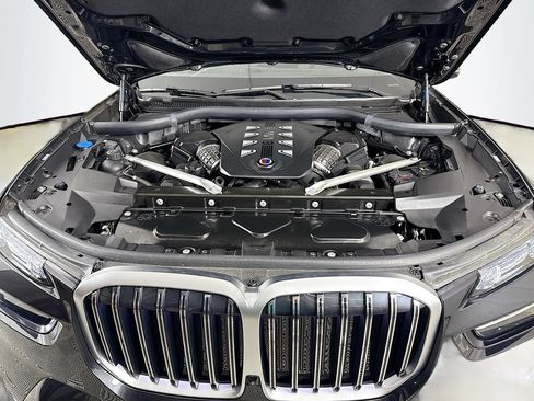 Used 2024 BMW ALPINA XB7 AWD/4WD image 33