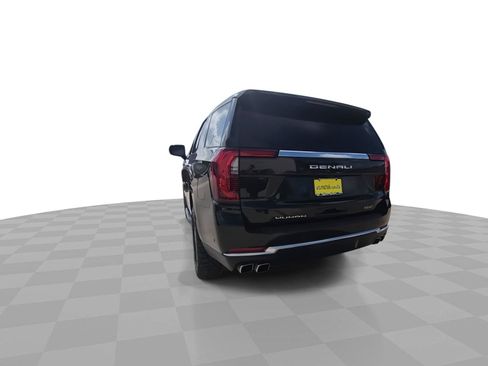 Used 2025 GMC Yukon Denali AWD/4WD image 7