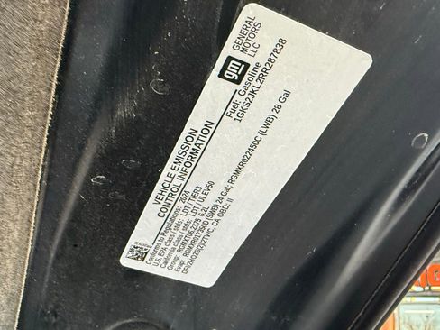 Used 2024 GMC Yukon XL Denali w/ Advanced Technology Package image 14