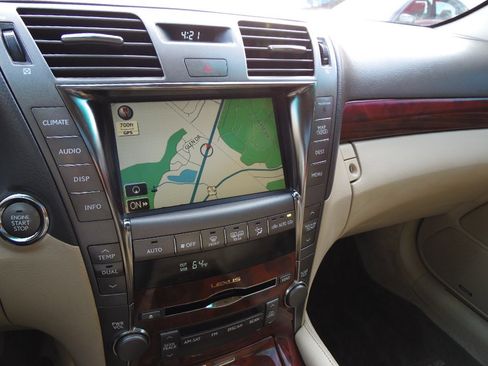 Used 2008 Lexus LS 460 image 9