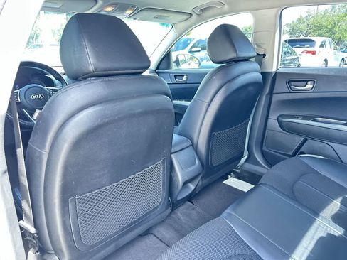 Used 2019 Kia Optima S FWD image 14