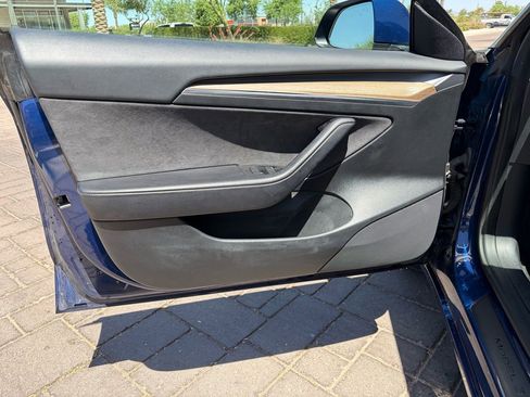 Used 2023 Tesla Model 3 Standard Range RWD image 6