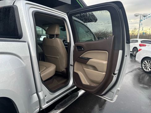 Used 2018 GMC Canyon SLT w/ Driver Alert Package image 17