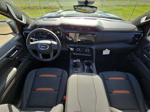 New 2026 GMC Sierra 1500 AT4 w/ AT4 Premium Package AWD/4WD image 9