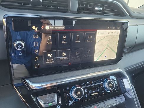 New 2026 GMC Sierra 3500 Denali w/ Denali Reserve Package image 18