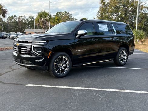 New 2026 Chevrolet Suburban Premier image 22