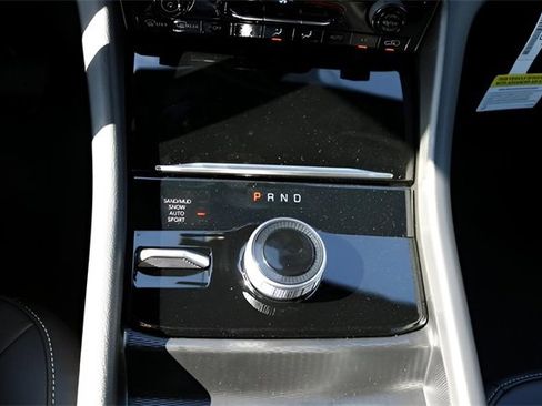 New 2025 Jeep Grand Cherokee Limited w/ Black Appearance Package image 26