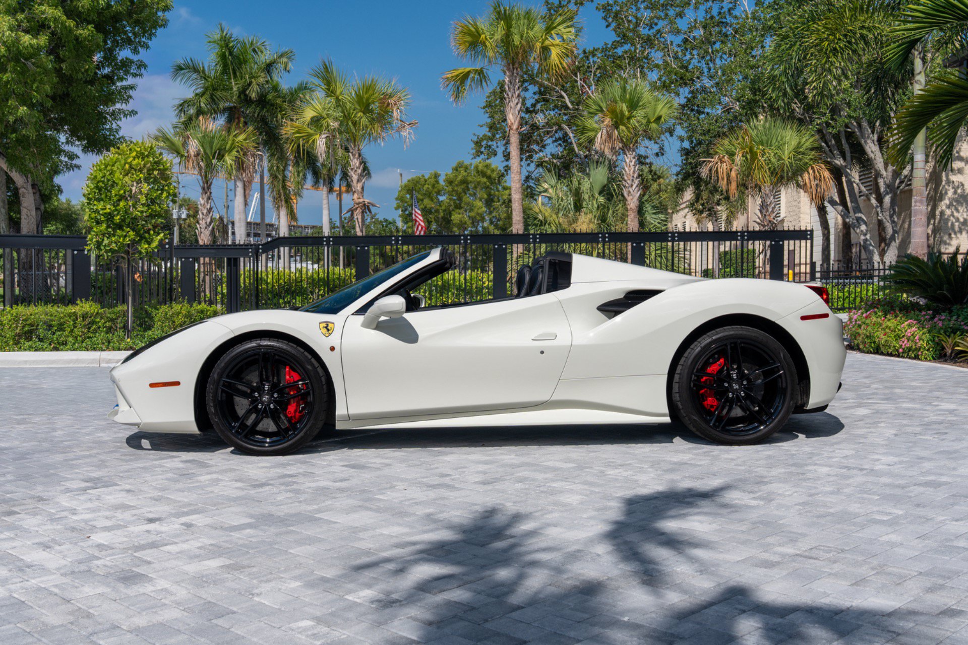 Used 2019 Ferrari 488 Spider RWD image 7