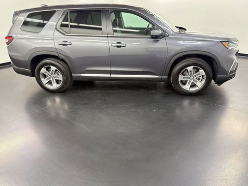 Certified 2025 Honda Pilot EX-L image 8