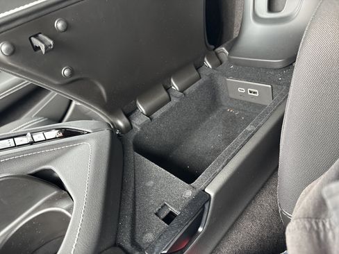 Used 2024 Chevrolet Corvette Stingray Preferred Conv w/ Z51 Performance Package image 22