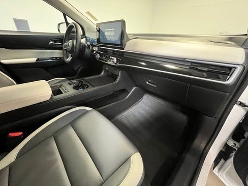 Used 2024 Honda Prologue Touring image 10