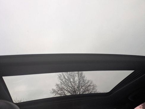 Used 2014 Chrysler 300 S image 16