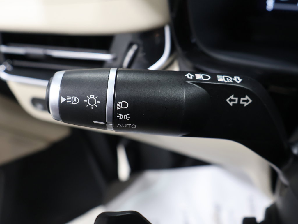 Used 2023 INFINITI QX60 Luxe AWD/4WD image 40