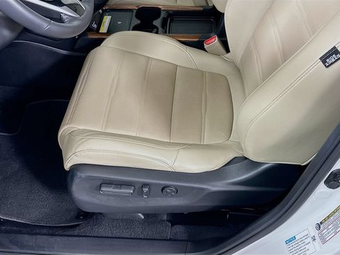 Used 2022 Honda CR-V Touring image 19