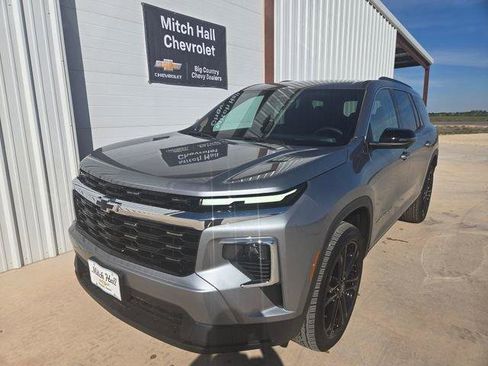 New 2026 Chevrolet Traverse LT w/ Driver Confidence Package FWD image 6