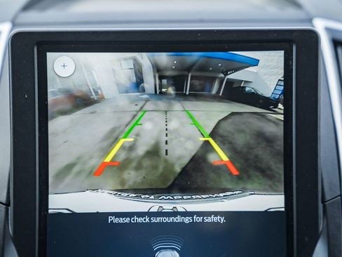 Used 2022 Ford Edge Titanium image 45