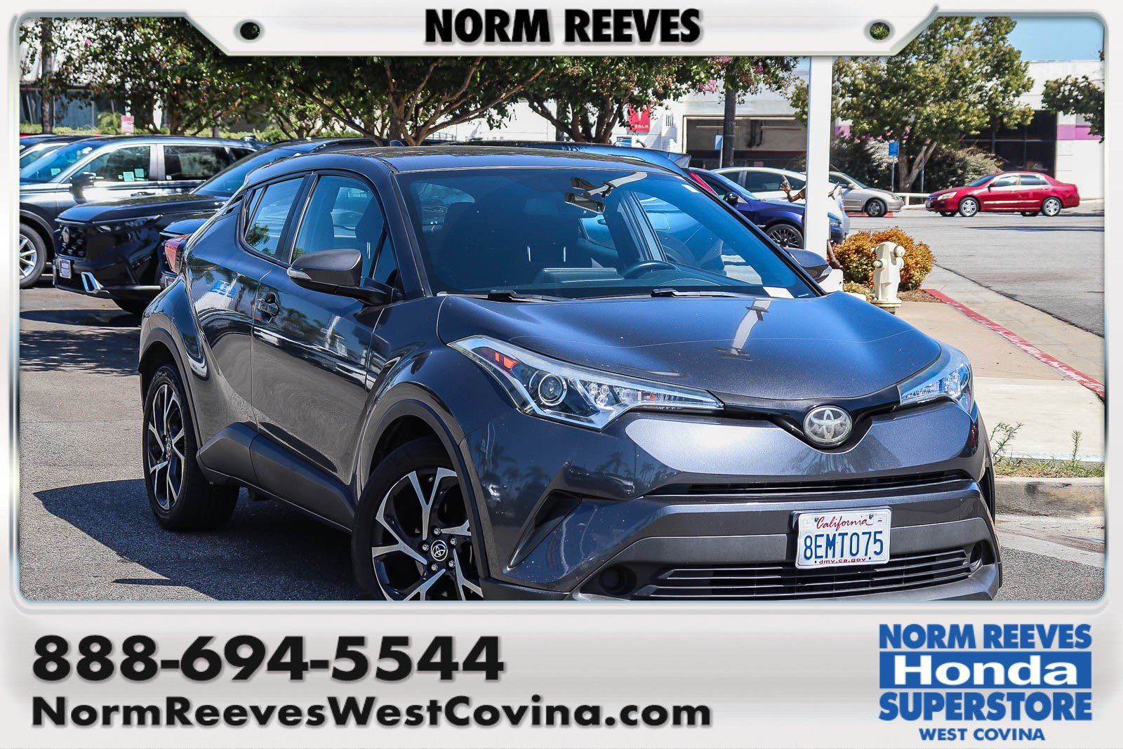 Used 2018 Toyota C-HR XLE FWD image 1