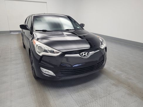 Used 2017 Hyundai Veloster Value Edition image 14