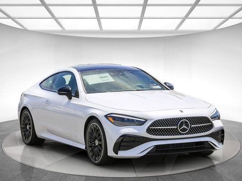 Used 2024 Mercedes-Benz CLE 300 4MATIC Coupe image 5
