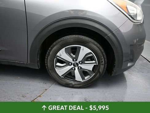 Used 2018 Kia Niro LX FWD image 17