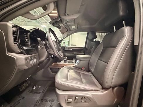 Used 2024 Chevrolet Silverado 1500 RST AWD/4WD image 29