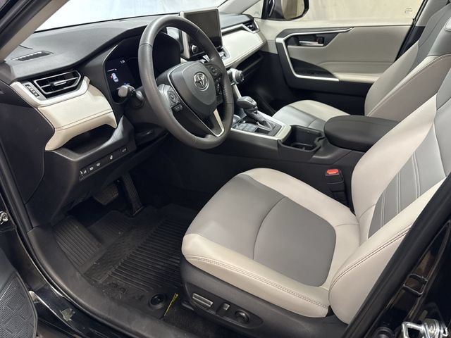 Used 2025 Toyota RAV4 XLE Premium w/ Weather Package AWD/4WD image 12