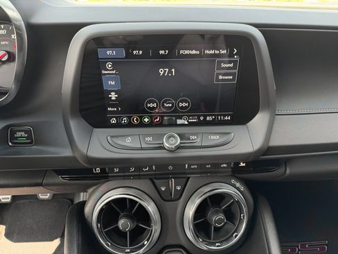 Used 2022 Chevrolet Camaro SS RWD image 33
