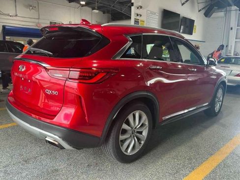 Used 2019 INFINITI QX50 Luxe FWD image 3